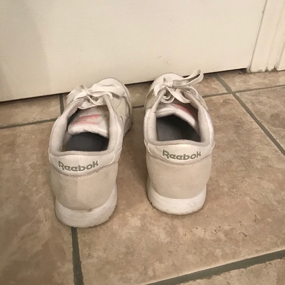 Reebok Classic White Sneakers - Picture 4 of 8